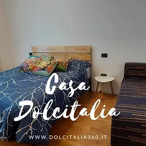 Appartamento Casa Dolcitalia Con Piscina Tra Lazise E Peschiera Del Garda, Ronchi (Veneto)