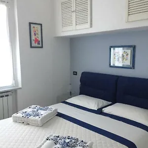 appartamento-chiara.hotelitalianriviera.com/